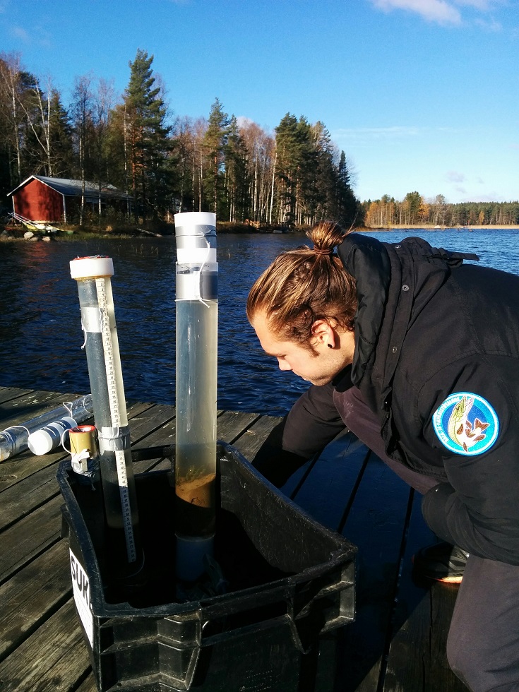 Sedimenttinäytteitä.