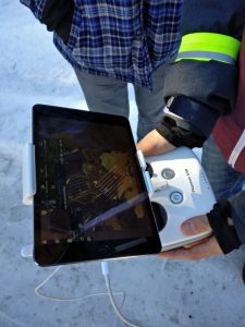 Ennalta määritelty lentorata sekä asetusten tarkistaminen.