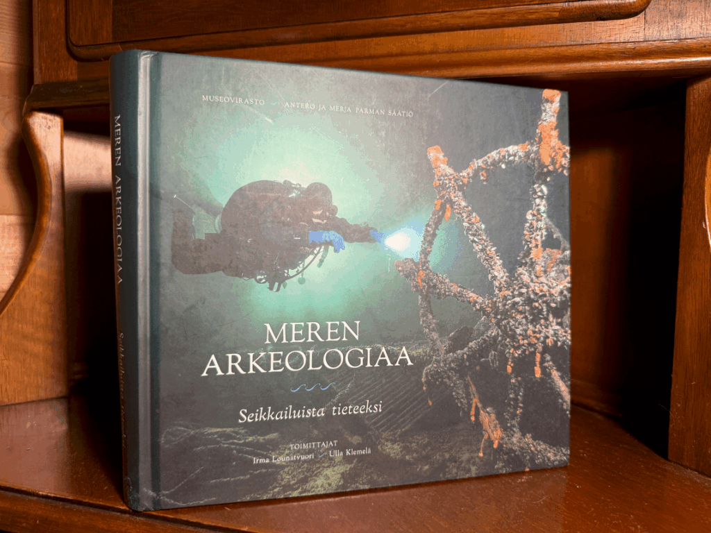 Meren arkeologiaa – Seikkailuista tieteeksiToimittaneet Irma Lounatvuori ja Ulla Klemelä296 s., sid. ISBN 978-951-616-313-3Museoviraston julkaisuja 14
Museovirasto & Antero ja Merja Parman säätiö 2023